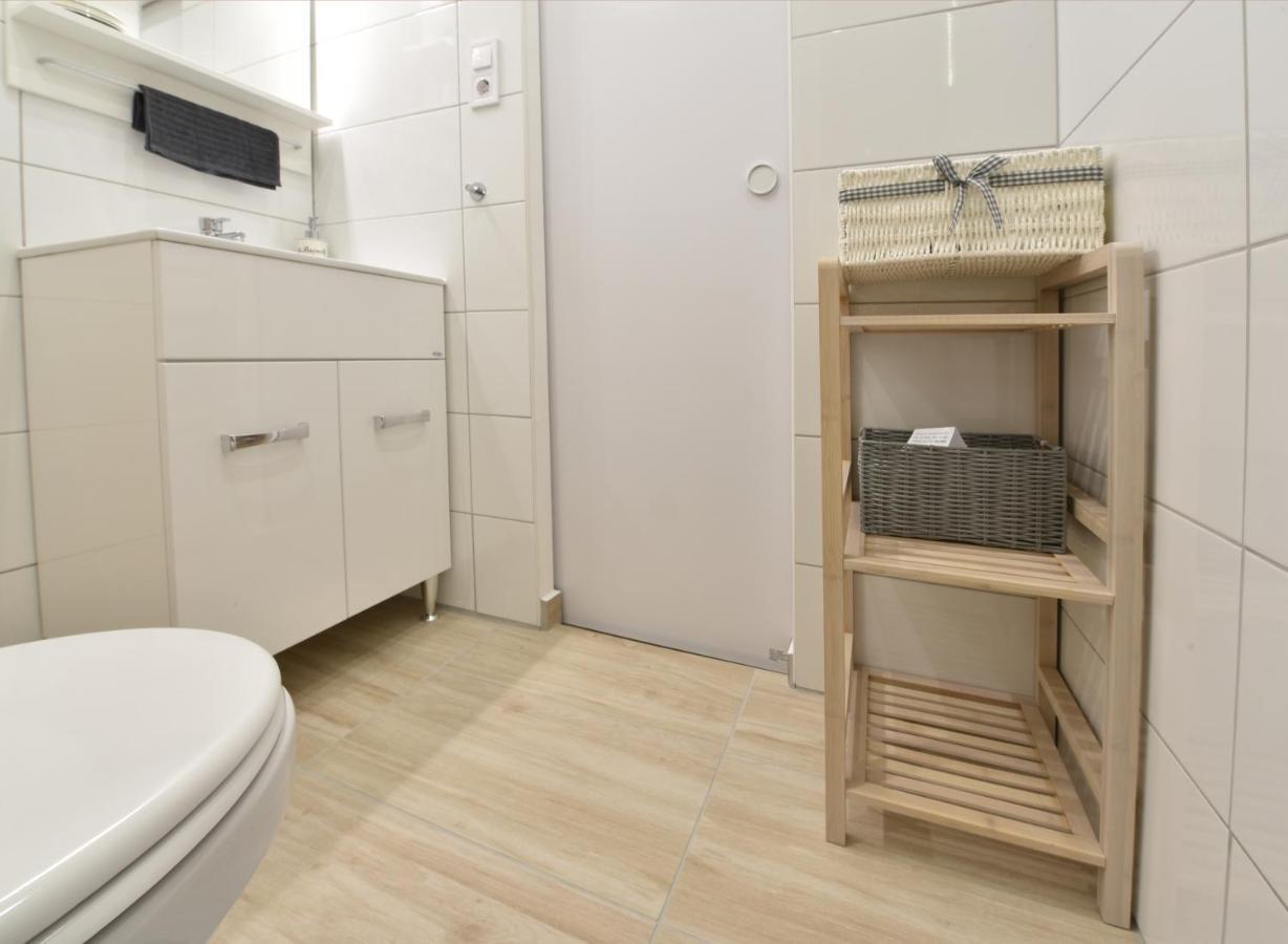 Királykút 1 apartman - ingyen parkolás, bicajok, ac Székesfehérvár Exterior foto